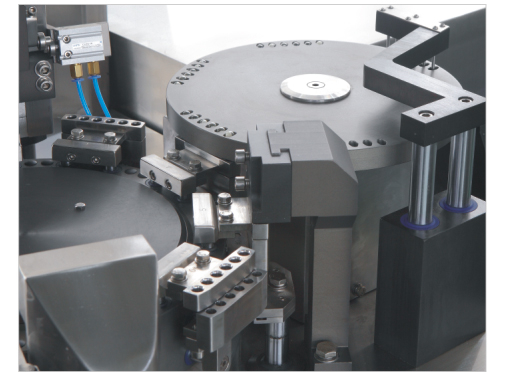 NJYF-300C Máquina de Llenado de Cápsulas Líquidas de Aceite Tamaño 3 de Alta Velocidad